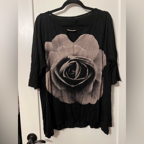 Rose shirt - Picture 1 of 2